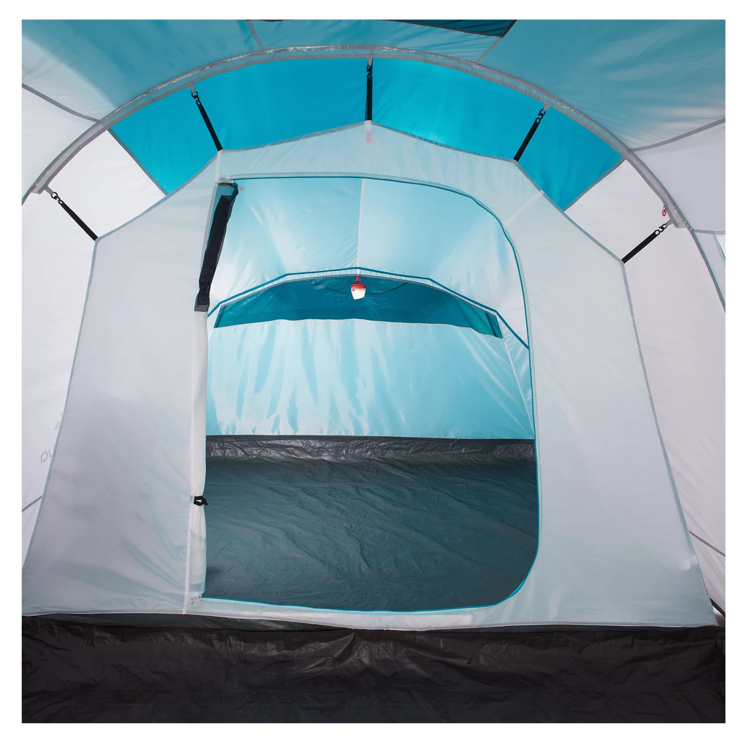 Quechua 4 Man Tent With Poles - Image 9