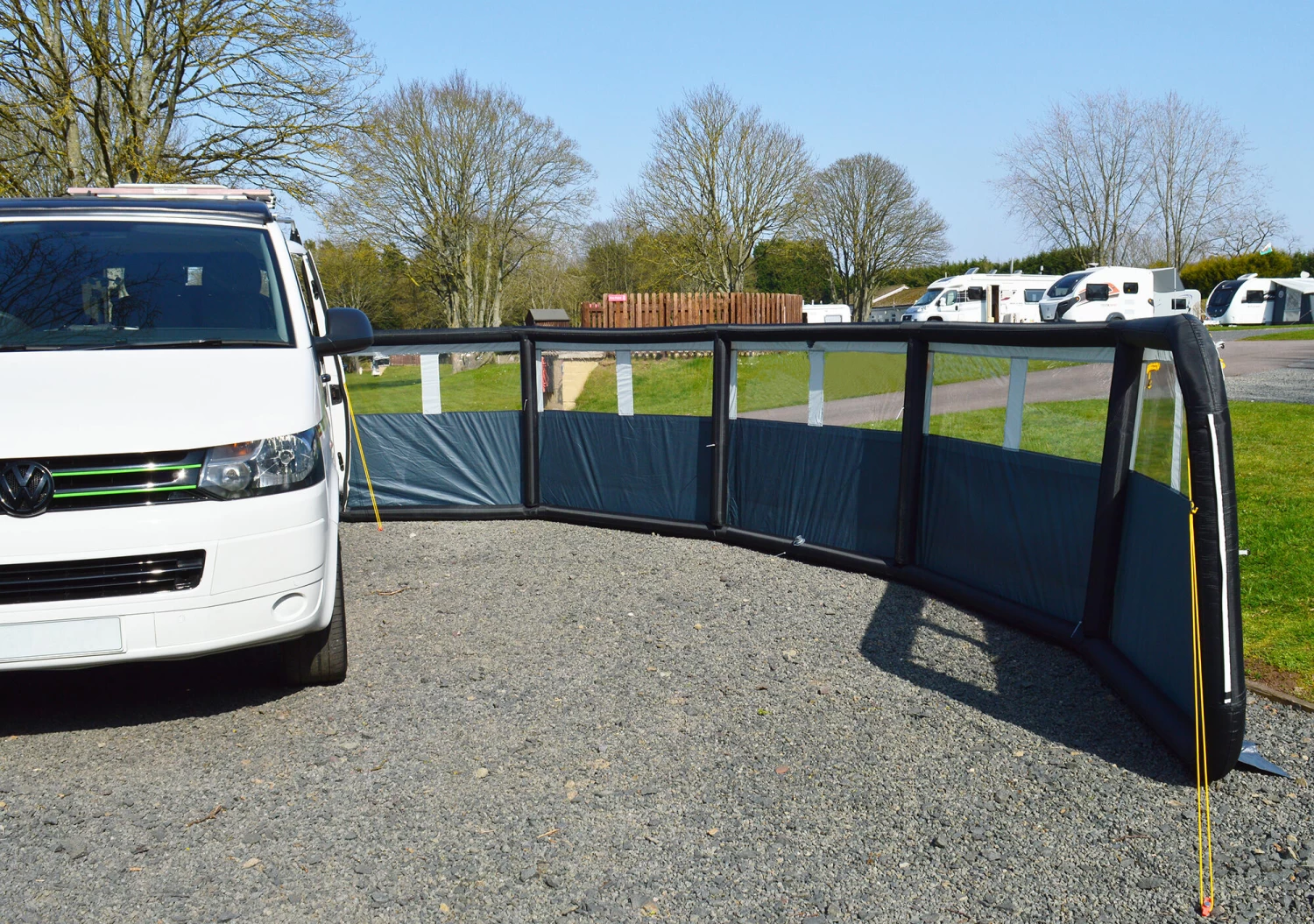 Maypole 5 Panel Single Point Inflation Windbreak - Image 2