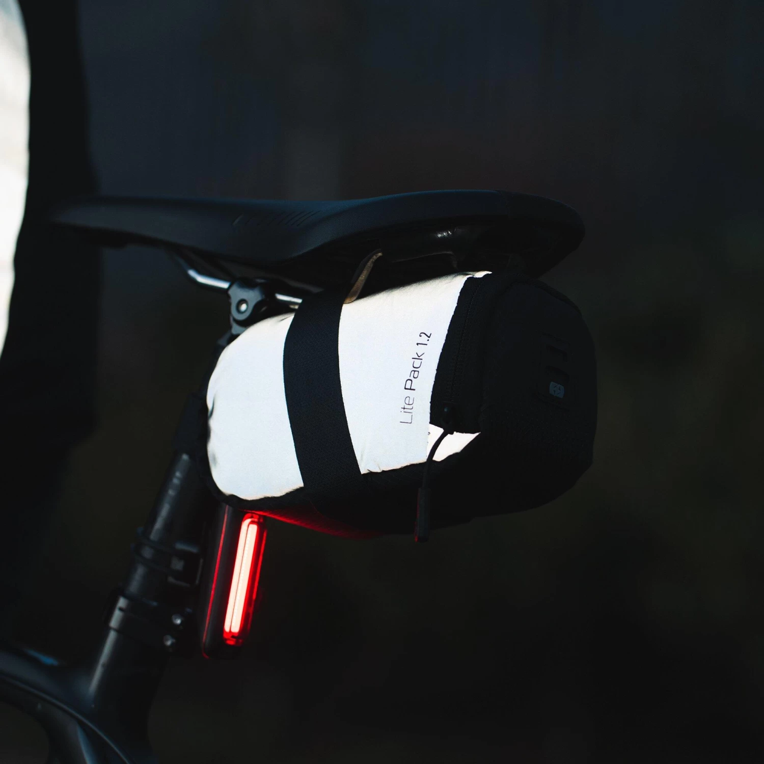 Oxford Lite Pack 1.2L - Image 2