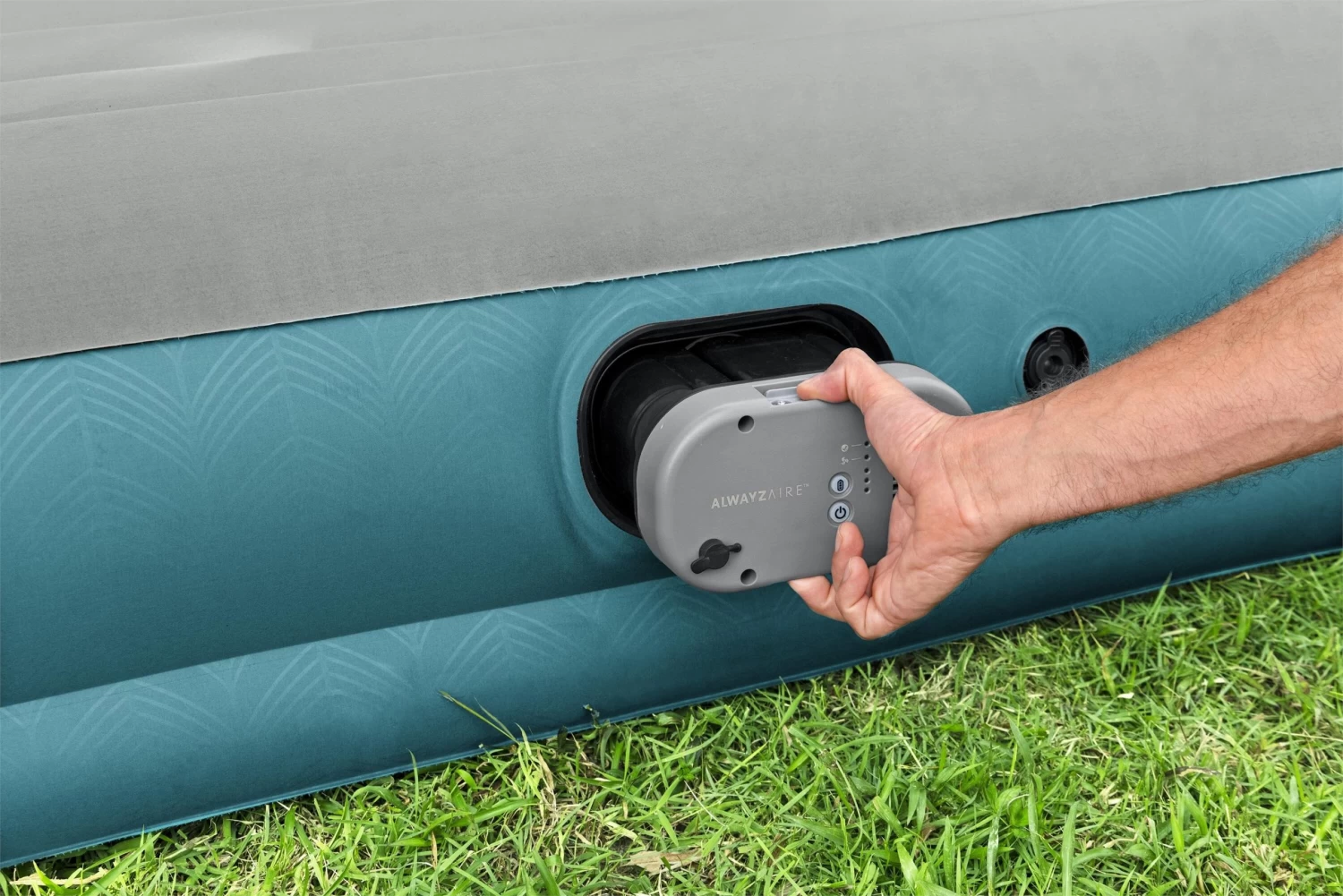 Bestway CAMPING MATTRESS WITH BUILT-IN ELECTRIC PUMP - 2 PERSON - Image 11