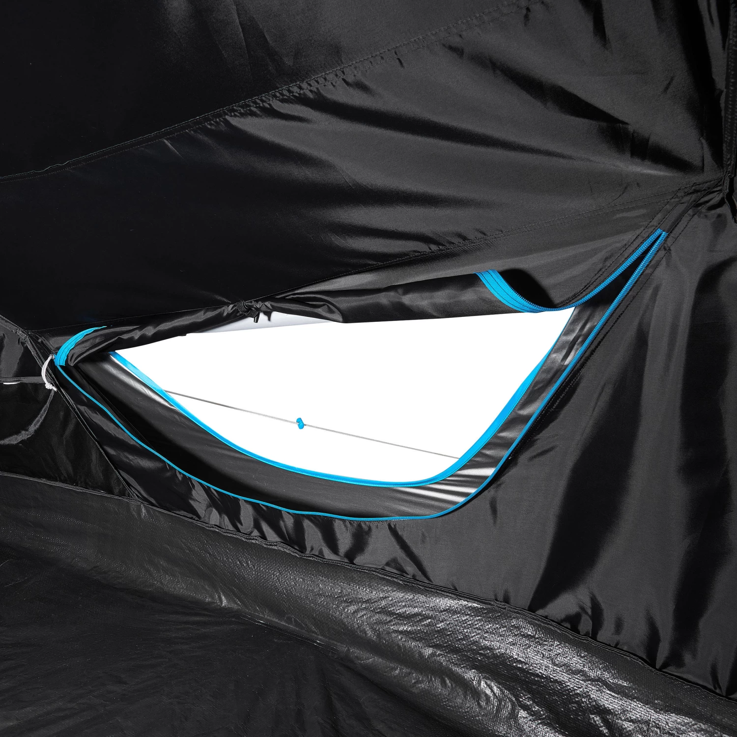 Quechua 3 Man Pop-Up Blackout Tent - Image 15