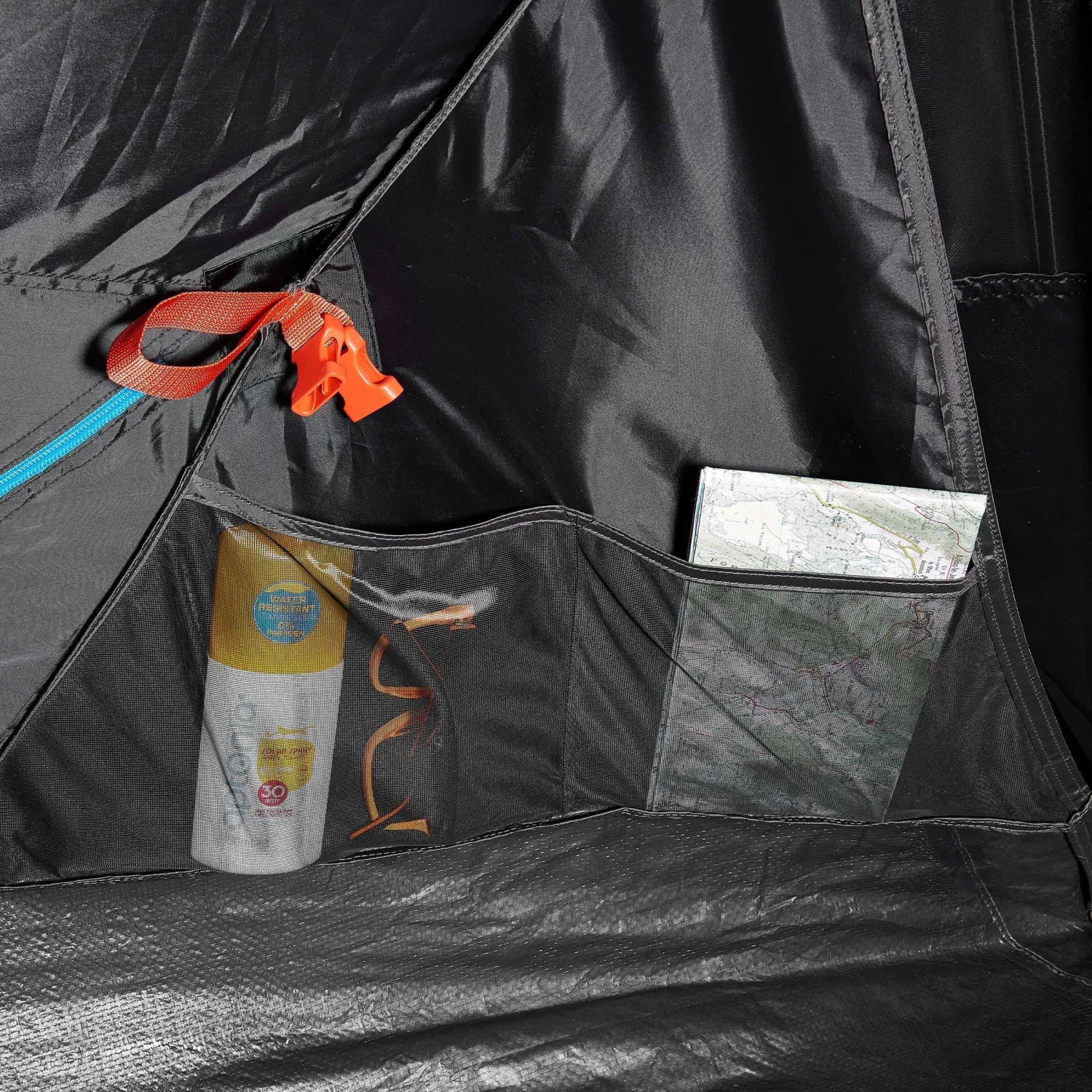 Quechua 3 Man Pop-Up Blackout Tent - Image 16